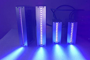 Was sind die Vorteile einer Offsetdruckmaschine mit UV-LED-Härtungssystem?