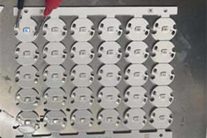 Nehmen Sie Sie Wissenswertes PCB Substrat